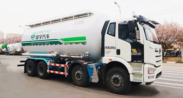 凌宇干混砂漿車(chē)的特點(diǎn)都有什么？